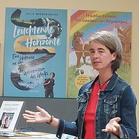 Die Autorin Julia Morgenthaler entdeckte auf ihrer Weltreise nicht nur fremde Länder, sondern lernte vor allem auch ganz viel über sich selbst und darüber, was Glück bedeutet und berichtet davon.